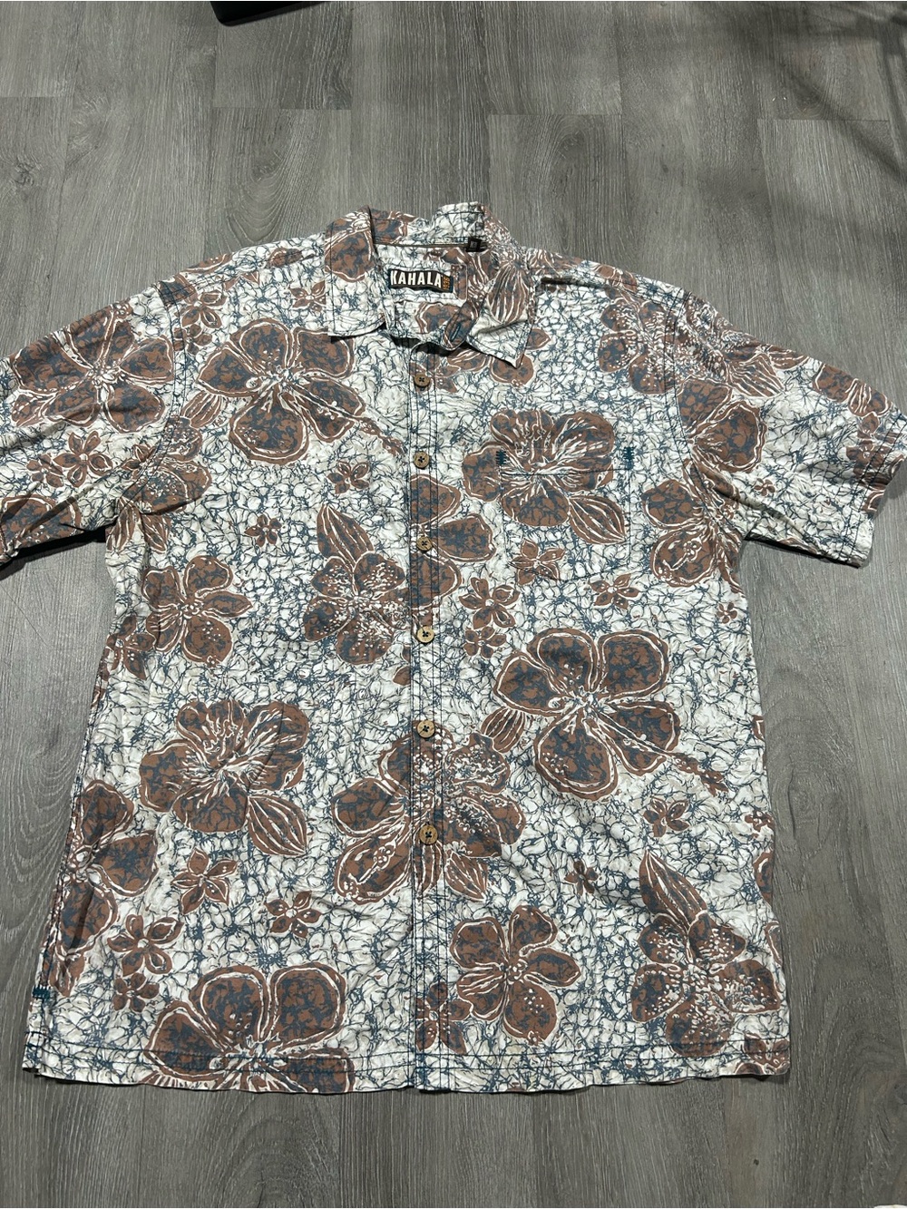 Kahala Hawaiian Aloha Flower Shirt Mens XL Button Down Short Sleeve
